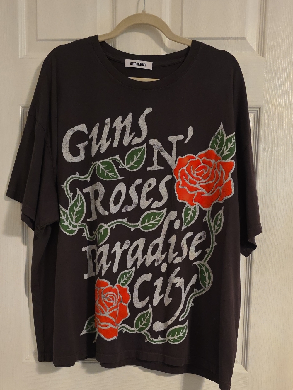 Daydreamer Black Guns N' Roses Paradise City Graphic Tee with Red Roses